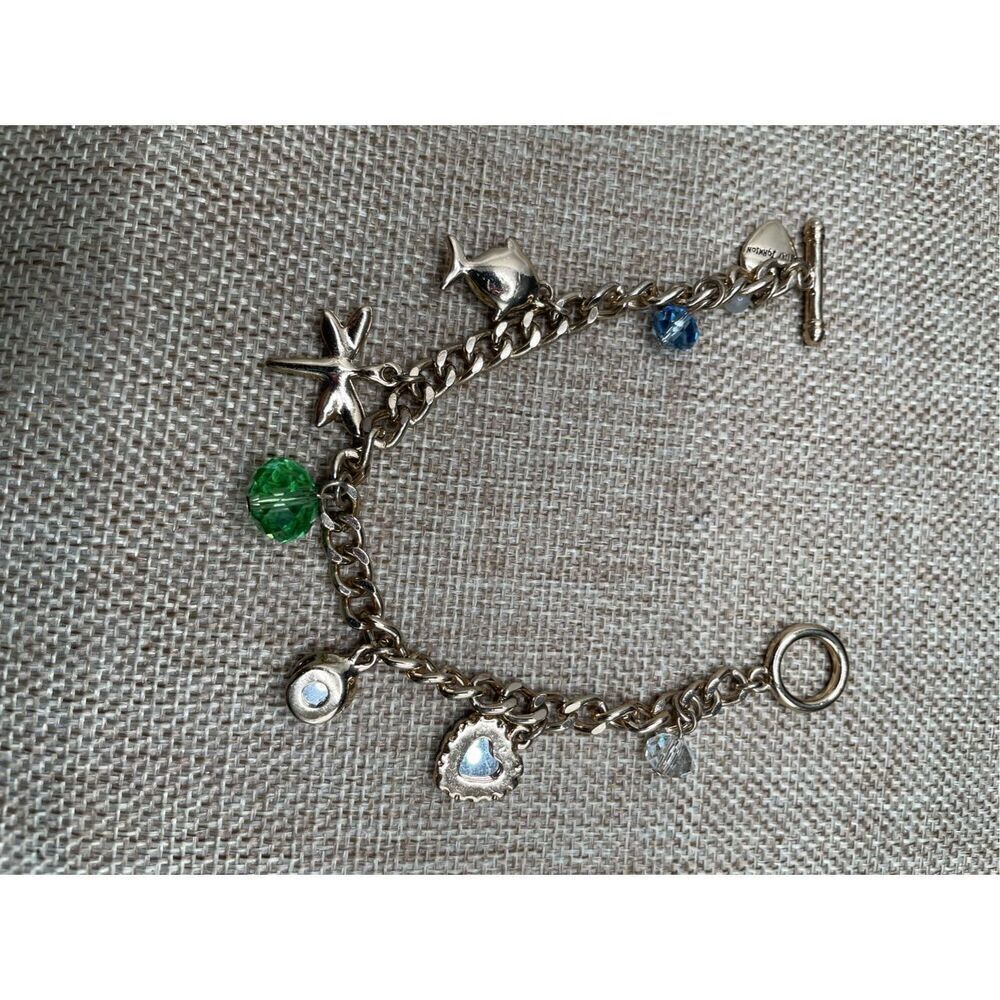 BETSEY JOHNSON CHARM BRACELET GREEN BLUE HEART CRYSTAL DRAGONFLY BUG FISH SUMMER - Picture 3 of 7
